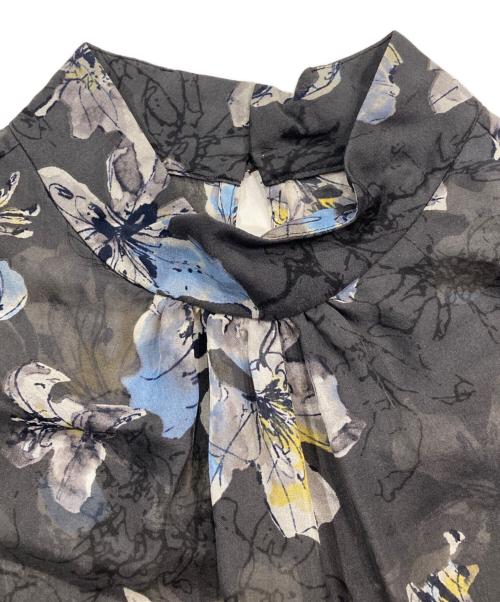 TOMORROW LAND collection（トゥモローランドコレクション）TOMORROW LAND collection (トゥモローランドコレクション) ナイトフラワーハイネックギャザーブラウス ブラック サイズ:36の古着・服飾アイテム