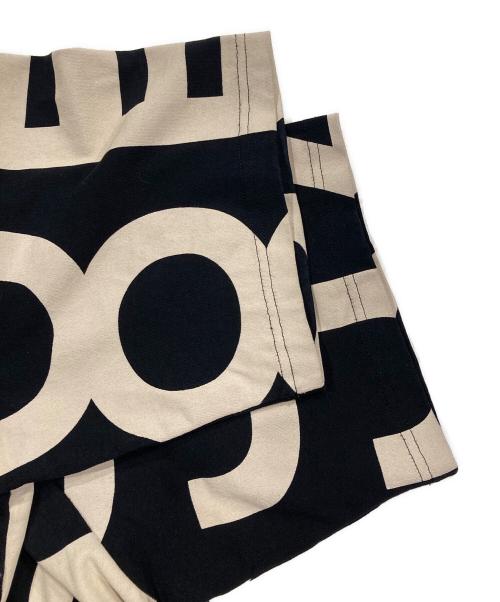 MARC JACOBS（マークジェイコブズ）MARC JACOBS (マークジェイコブス) モノグラムビッグTシャツ ホワイト×ブラック サイズ:Sの古着・服飾アイテム