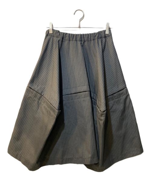 COMME des GARCONS COMME des GARCONS（コムデギャルソン コムデギャルソン）COMME des GARCONS COMME des GARCONS (コムデギャルソン コムデギャルソン) 変形フレアスカート グレー サイズ:XSの古着・服飾アイテム