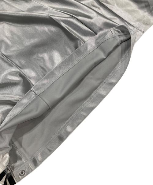 adidas（アディダス）adidas (アディダス) オーバーサイズ アディブレイクパンツ シルバー サイズ:XSの古着・服飾アイテム