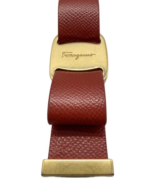Salvatore Ferragamo（サルヴァトーレ フェラガモ）Salvatore Ferragamo (サルヴァトーレ フェラガモ) ヴァラリボンストラップ レッドの古着・服飾アイテム