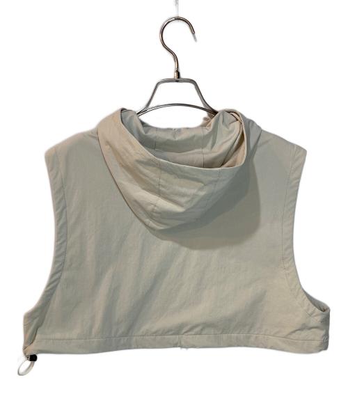 Americana（アメリカーナ）Americana (アメリカーナ) [撥水機能付き]別注フード付きクロップドベスト ベージュ サイズ:Freeの古着・服飾アイテム