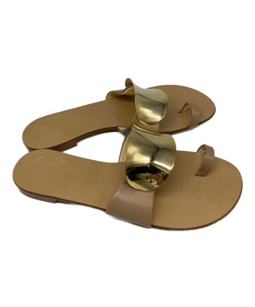 GIUSEPPE ZANOTTI（ジュゼッペザノッティ）GIUSEPPE ZANOTTI (ジュゼッペザノッティ) サンダル ベージュ サイズ:37の古着・服飾アイテム