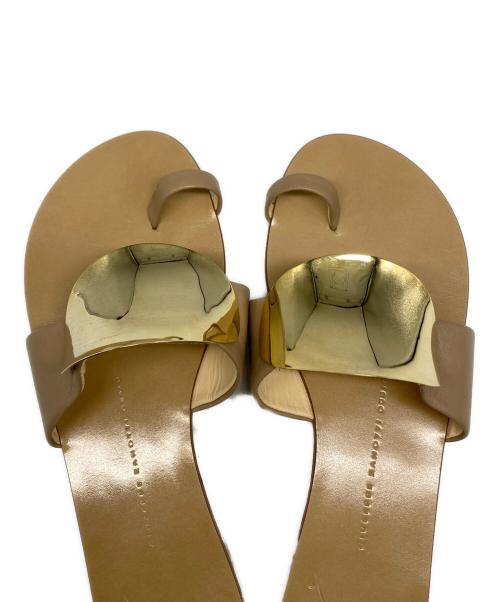 GIUSEPPE ZANOTTI（ジュゼッペザノッティ）GIUSEPPE ZANOTTI (ジュゼッペザノッティ) サンダル ベージュ サイズ:37の古着・服飾アイテム