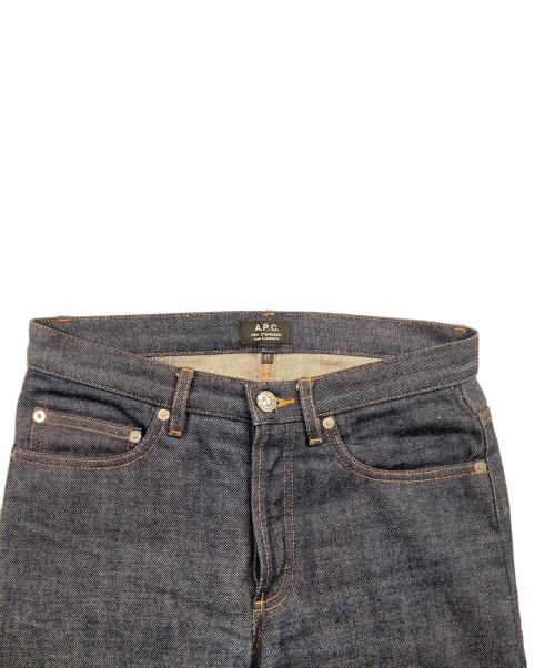 A.P.C.（アーペーセー）A.P.C. (アーペーセー) セルビッチデニムパンツ インディゴ サイズ:27の古着・服飾アイテム
