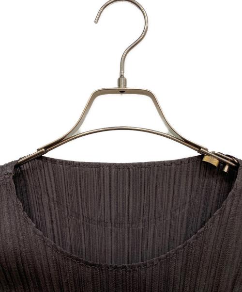 PLEATS PLEASE（プリーツプリーズ）PLEATS PLEASE (プリーツプリーズ) プリーツノースリーブワンピース ブラック サイズ:FREEの古着・服飾アイテム