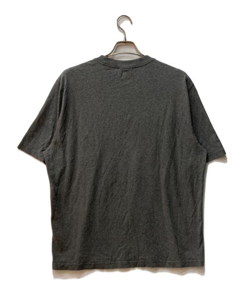 AMI PARIS（アミ パリス）AMI PARIS (アミ パリス) クールネックTシャツ グレー サイズ:Mの古着・服飾アイテム