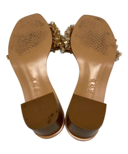 TORY BURCH（トリーバーチ）TORY BURCH (トリーバーチ) ビジュー サンダル ベージュ サイズ:8 1/2の古着・服飾アイテム