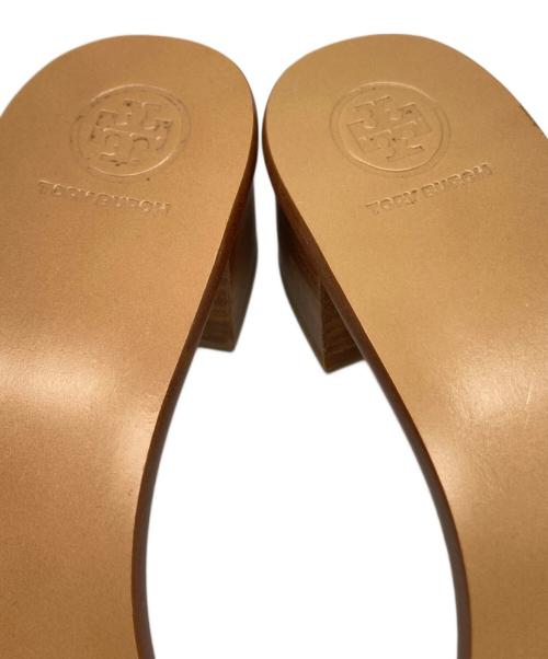 TORY BURCH（トリーバーチ）TORY BURCH (トリーバーチ) ビジュー サンダル ベージュ サイズ:8 1/2の古着・服飾アイテム
