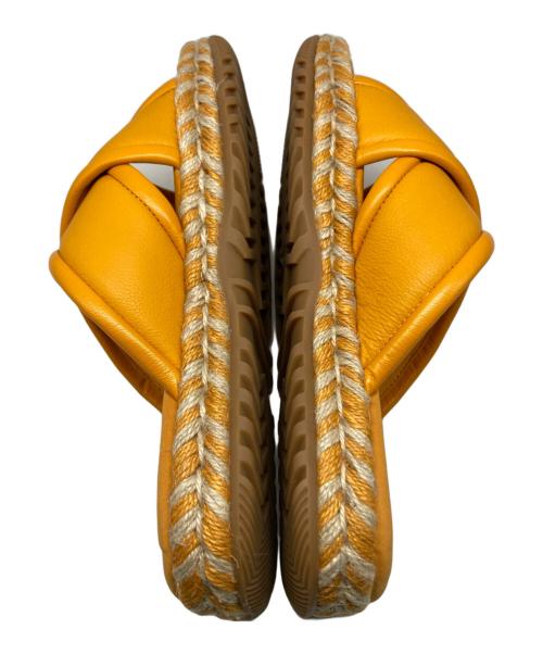 TORY BURCH（トリーバーチ）TORY BURCH (トリーバーチ) クロス ストラップ サンダル イエロー サイズ:8 1/2の古着・服飾アイテム