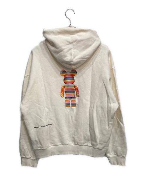 BEAR BRICK（ベアブリック）BEAR BRICK (ベアブリック) PANGAIA (パンゲア) プリントフーディ‐ ホワイト サイズ:Mの古着・服飾アイテム