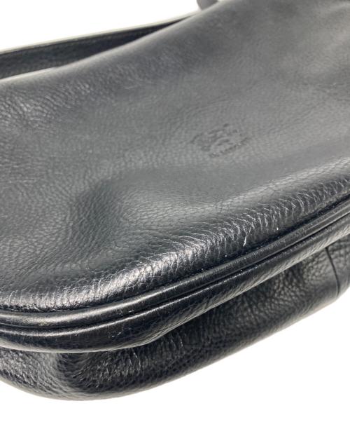 IL BISONTE（イル ビゾンテ）IL BISONTE (イル ビゾンテ) オールレザーショルダーバッグ ブラックの古着・服飾アイテム