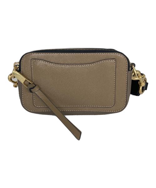 MARC JACOBS（マークジェイコブズ）MARC JACOBS (マークジェイコブズ) スナップショット ショルダーバッグ ベージュの古着・服飾アイテム