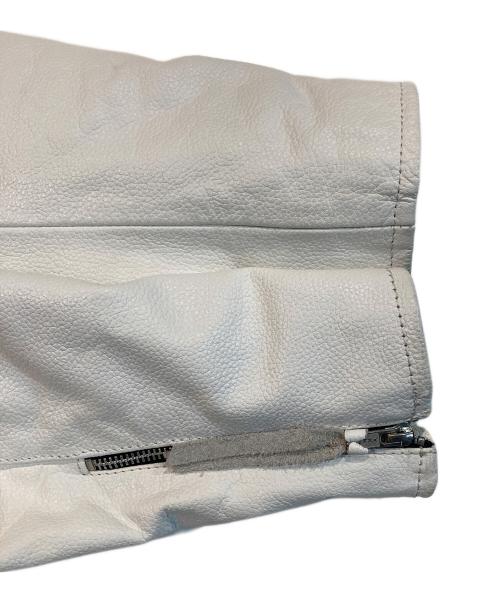 -（-）- (-) レザージャケット ホワイト サイズ:Lの古着・服飾アイテム