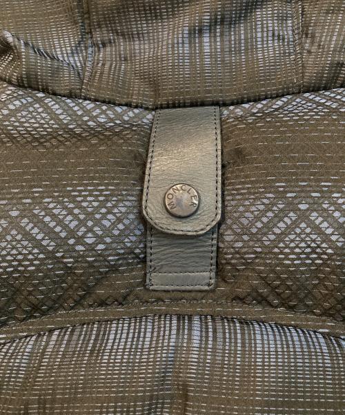 MONCLER（モンクレール）MONCLER (モンクレール) ダウンコート ネイビー×ブラック サイズ:3の古着・服飾アイテム