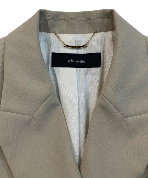 allureville（アルアバイル）allureville (アルアバイル) リオペルダブルブレスト6釦ジャケット ベージュ サイズ:Lの古着・服飾アイテム
