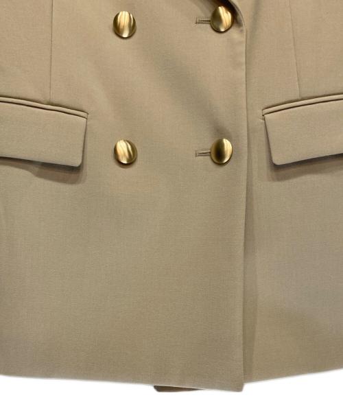 allureville（アルアバイル）allureville (アルアバイル) リオペルダブルブレスト6釦ジャケット ベージュ サイズ:Lの古着・服飾アイテム