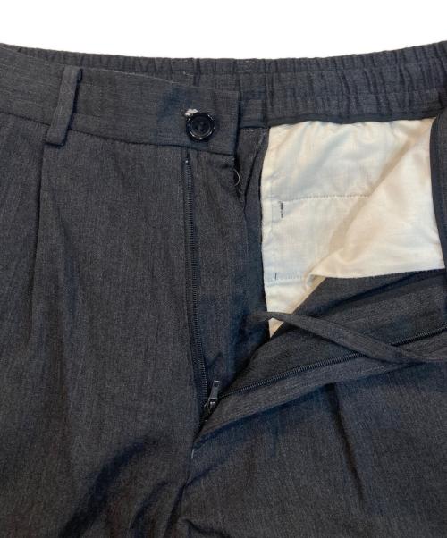 N.HOOLYWOOD（エヌ ハリウッド）N.HOOLYWOOD (エヌ ハリウッド) COMPILE LINE EASY SLACKS グレー サイズ:36の古着・服飾アイテム