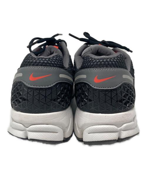 NIKE（ナイキ）NIKE (ナイキ) Zoom Vomero 5 スニーカー グレー サイズ:29cmの古着・服飾アイテム