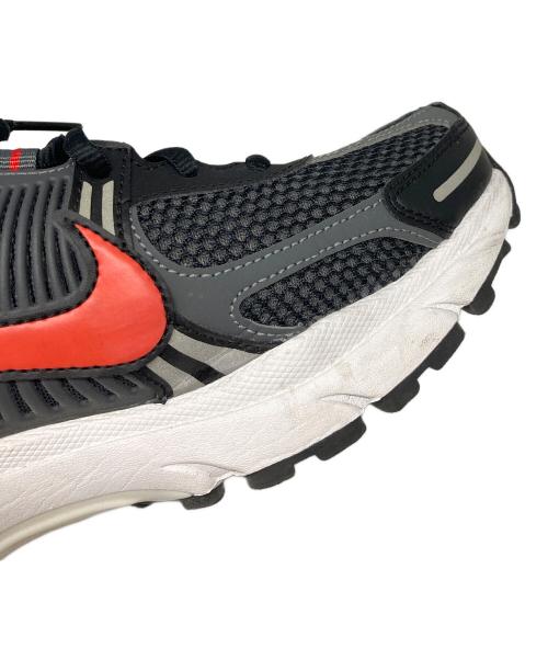 NIKE（ナイキ）NIKE (ナイキ) Zoom Vomero 5 スニーカー グレー サイズ:29cmの古着・服飾アイテム