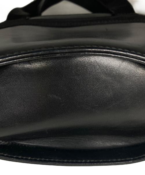 Salvatore Ferragamo（サルヴァトーレ フェラガモ）Salvatore Ferragamo (サルヴァトーレ フェラガモ) ヴァラ ハンドバッグ ブラックの古着・服飾アイテム