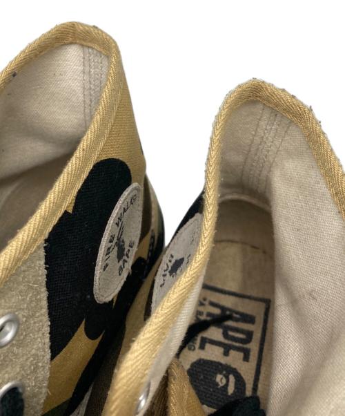 A BATHING APE（ア ベイシング エイプ）A BATHING APE (ア ベイシング エイプ) カモ柄 ハイカットスニーカー ベージュ サイズ:US10の古着・服飾アイテム