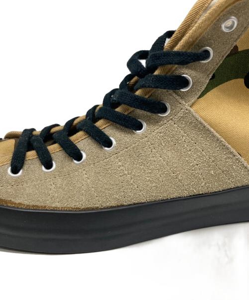 A BATHING APE（ア ベイシング エイプ）A BATHING APE (ア ベイシング エイプ) カモ柄 ハイカットスニーカー ベージュ サイズ:US10の古着・服飾アイテム