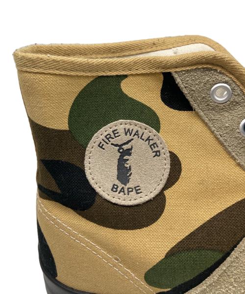 A BATHING APE（ア ベイシング エイプ）A BATHING APE (ア ベイシング エイプ) カモ柄 ハイカットスニーカー ベージュ サイズ:US10の古着・服飾アイテム