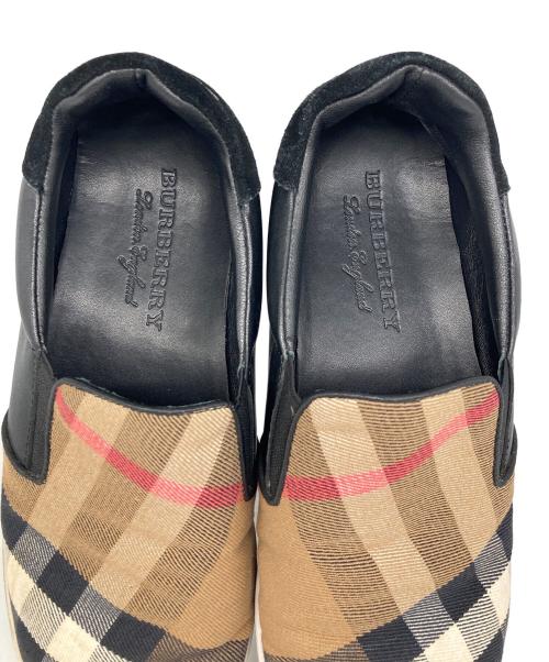 BURBERRY（バーバリー）BURBERRY (バーバリー) ノバチェック スリッポン ベージュ サイズ:44の古着・服飾アイテム