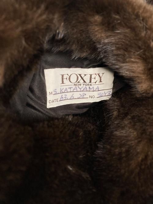 FOXEY BOUTIQUE（フォクシー ブティック）FOXEY BOUTIQUE (フォクシー ブティック) ファー コート ブラウン サイズ:FREEの古着・服飾アイテム