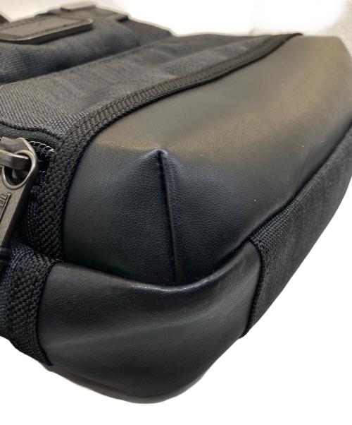 TUMI（トゥミ）TUMI (トゥミ) ALPHA BRAVO BARSTOW CROSS BODY グレーの古着・服飾アイテム