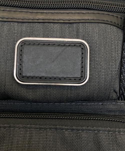 TUMI（トゥミ）TUMI (トゥミ) ALPHA BRAVO BARSTOW CROSS BODY グレーの古着・服飾アイテム