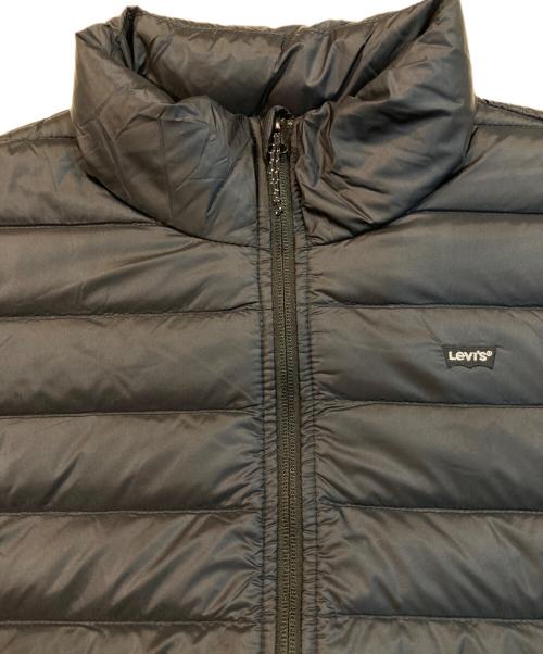 LEVI'S（リーバイス）LEVI'S (リーバイス) ダウンジャケット ネイビー サイズ:M 未使用品の古着・服飾アイテム