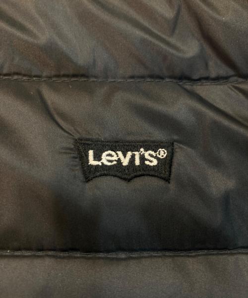 LEVI'S（リーバイス）LEVI'S (リーバイス) ダウンジャケット ネイビー サイズ:M 未使用品の古着・服飾アイテム