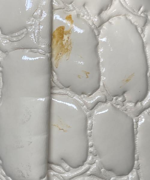 MIU MIU（ミュウミュウ）MIU MIU (ミュウミュウ) エナメルチェーンバッグ ベージュ サイズ:サイズ詳細参照の古着・服飾アイテム