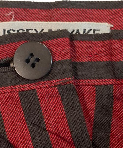 ISSEY MIYAKE（イッセイミヤケ）ISSEY MIYAKE (イッセイミヤケ) ストライプ スカート レッド サイズ:Mの古着・服飾アイテム