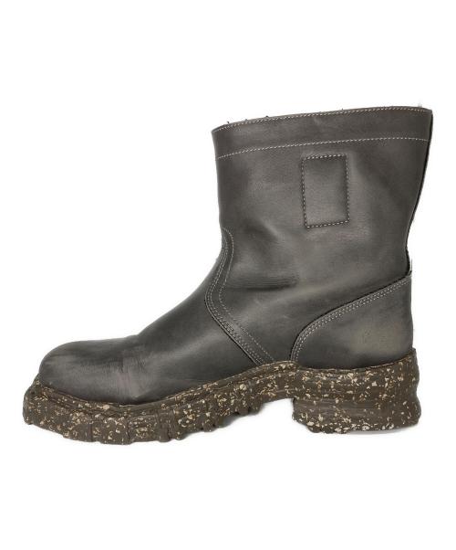 Maison MIHARA YASUHIRO（メゾン ミハラ ヤスヒロ）Maison MIHARA YASUHIRO (メゾン ミハラ ヤスヒロ) SYNTHETIC LEATHER BOOTS ブラウン サイズ:42の古着・服飾アイテム