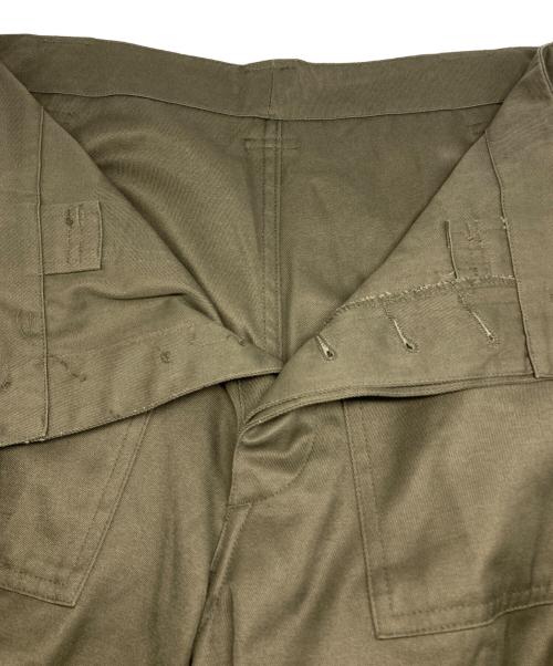 ARMY（アーミー）ARMY (アーミー) オーストラリア軍 フィールドパンツ オリーブ サイズ:サイズ詳細参照の古着・服飾アイテム