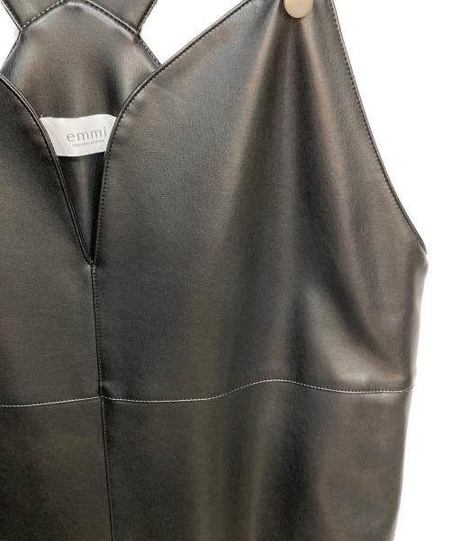 emmi（エミ）emmi (エミ) リサイクルレザージャンパーワンピース ブラック サイズ:1の古着・服飾アイテム