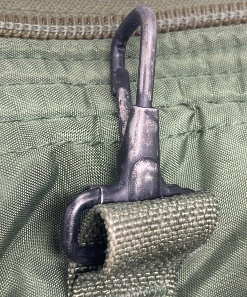 US ARMY（ユーエスアーミー）US ARMY (ユーエスアーミー) ヘルメットバック オリーブ サイズ:サイズ詳細参照の古着・服飾アイテム