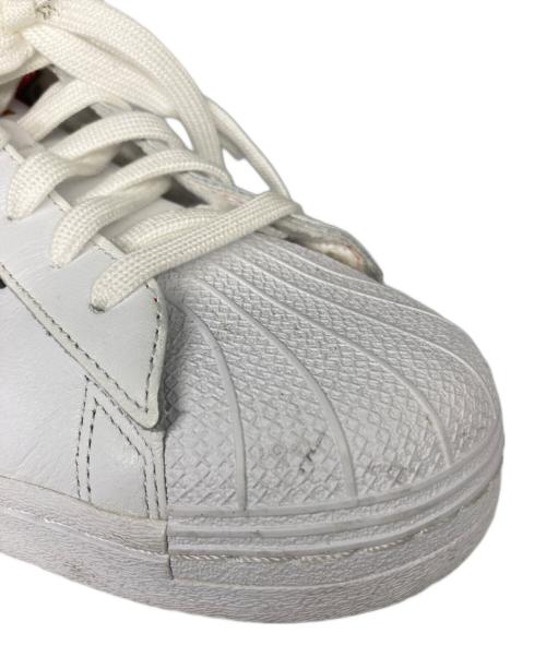 adidas（アディダス）adidas (アディダス) ローカットスニーカー ホワイト サイズ:27.5cmの古着・服飾アイテム