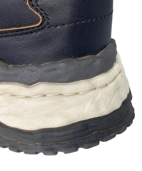 Maison MIHARA YASUHIRO（メゾン ミハラ ヤスヒロ）Maison MIHARA YASUHIRO (メゾン ミハラ ヤスヒロ) Keith ハイカットスニーカー ホワイト×ブラック サイズ:41の古着・服飾アイテム