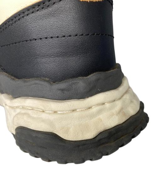 Maison MIHARA YASUHIRO（メゾン ミハラ ヤスヒロ）Maison MIHARA YASUHIRO (メゾン ミハラ ヤスヒロ) Keith ハイカットスニーカー ホワイト×ブラック サイズ:41の古着・服飾アイテム