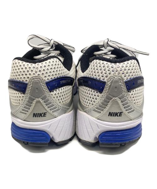 NIKE（ナイキ）NIKE (ナイキ) STRUCTURE TRIAX11 ローカットスニーカー ホワイト サイズ:26の古着・服飾アイテム