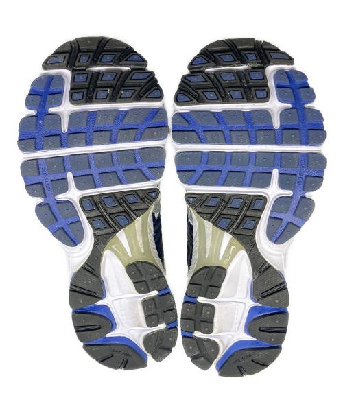 NIKE（ナイキ）NIKE (ナイキ) STRUCTURE TRIAX11 ローカットスニーカー ホワイト サイズ:26の古着・服飾アイテム