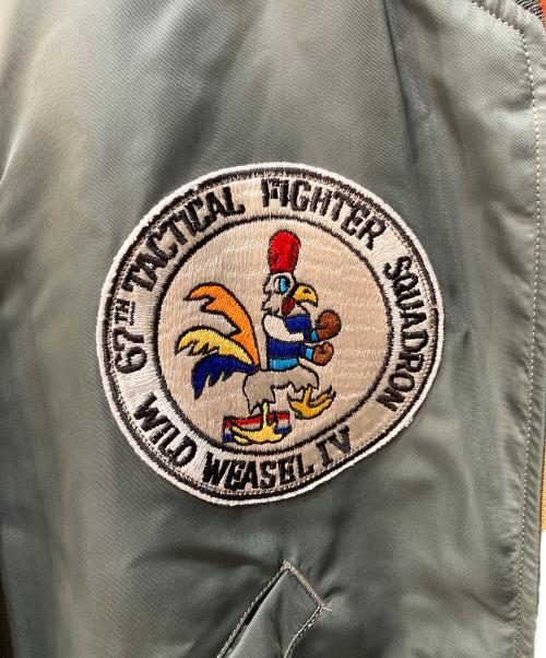 BUZZ RICKSON'S（バズリクソンズ）BUZZ RICKSON'S (バズリクソンズ) Type L-2B H-TYPE 67th TAC.FTR.SQ.“WILD WEASEL IV” グリーン サイズ:Ｓの古着・服飾アイテム