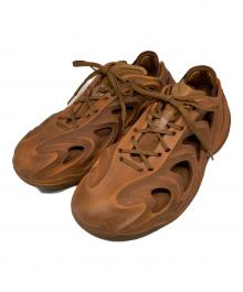 adidas（アディダス）の古着「COS fom QUAKE」｜ブラウン