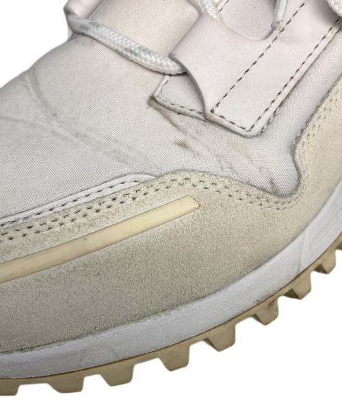 TOD'S（トッズ）TOD'S (トッズ) ローカットスニーカー ホワイト サイズ:6の古着・服飾アイテム