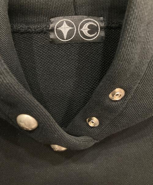 THUG CLUB（サグ クラブ）THUG CLUB (サグ クラブ) ARMOR HOODIE TCロゴ スタッズ パーカー ブラック サイズ:2の古着・服飾アイテム