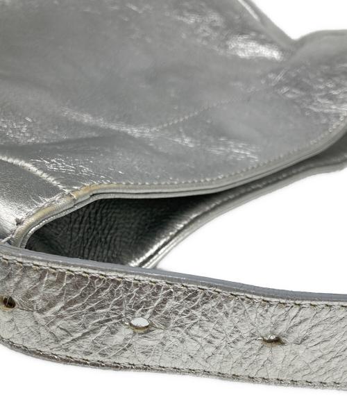 MM6 Maison Margiela（エムエムシックスメゾンマルジェラ）MM6 Maison Margiela (エムエムシックスメゾンマルジェラ) ショルダー バッグ シルバー サイズ:サイズ詳細参照の古着・服飾アイテム